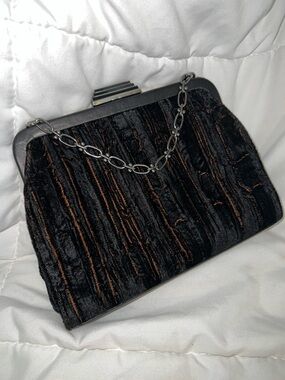 Dkny Black Textured Frame Clutch with Silver Chain